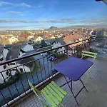 Bright With Balcony In Annecy