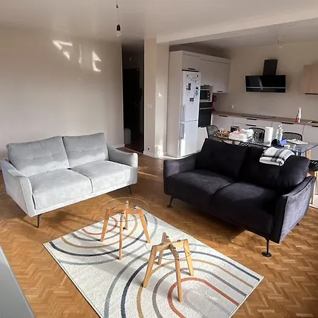 Bright With Balcony In Apartment